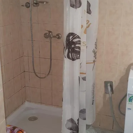 Garibaldi * بودابست