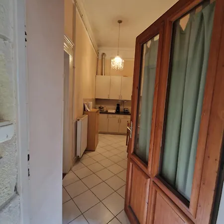 Garibaldi Apartment Budapest