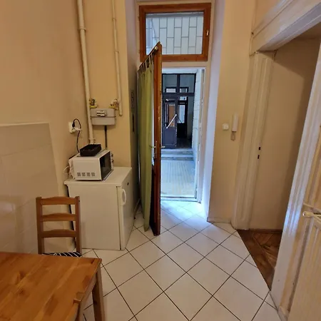 Garibaldi Apartment